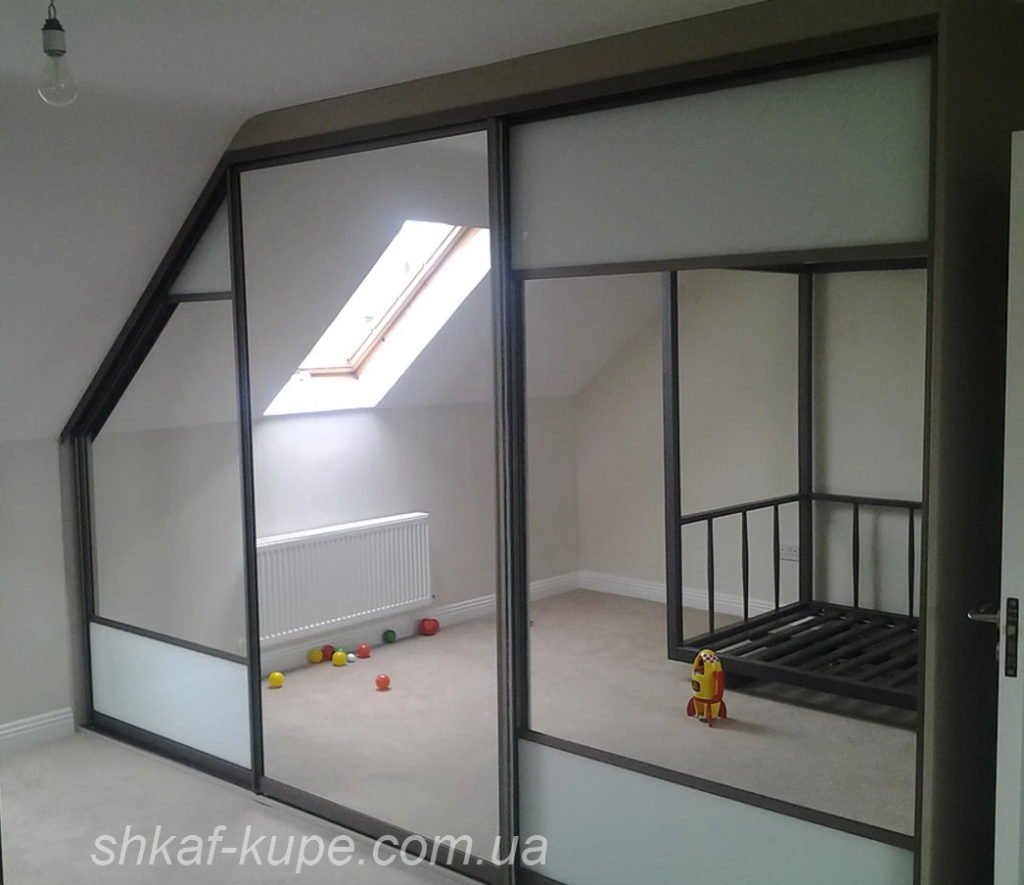 Шкафы-купе встроенный на заказ Вышгород