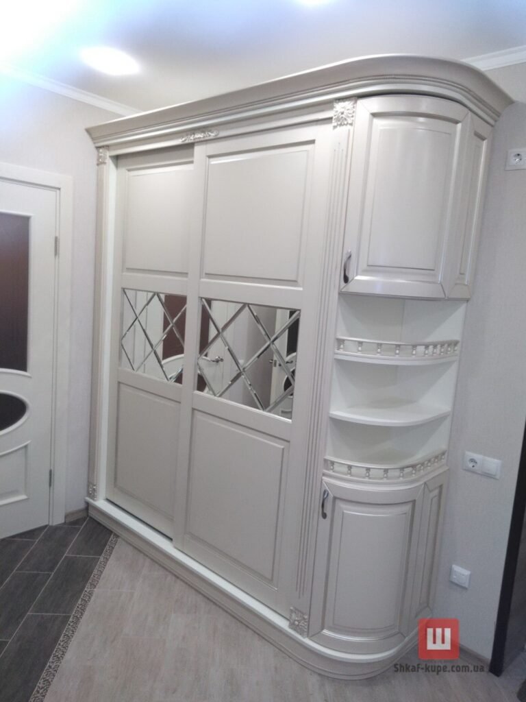 двух дверный шкаф из массива дуба