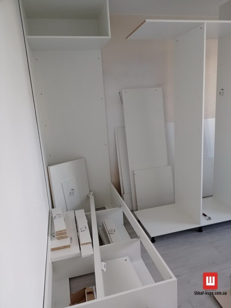 шкаф в детскую спальню на заказ