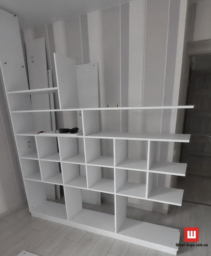 Стеллаж из дерева на заказ в Киеве