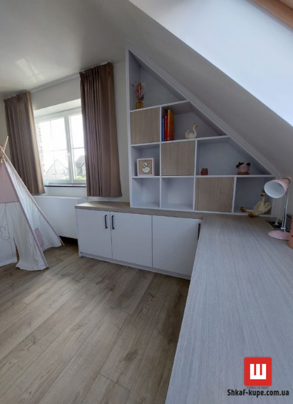 изготовить мебель в мансарду